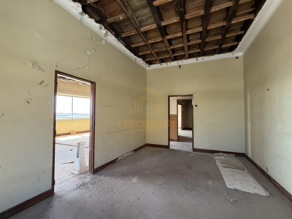 Apartamento T7 para Venda em Buarcos Foto 14