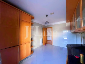 Apartamento T1 para Arrendamento em Lumiar