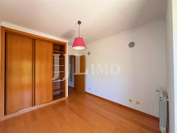 Apartamento T1 para Arrendamento em Lumiar