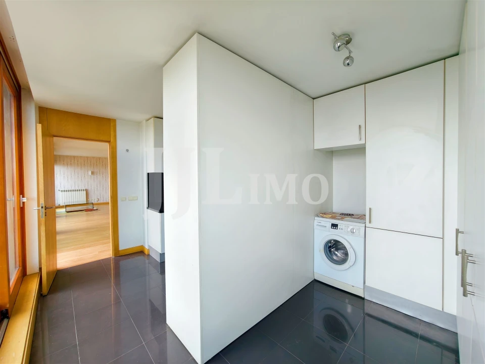 Apartamento T4 para Venda em Parque das Nações Foto 18