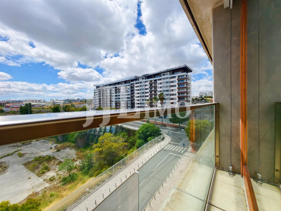 Apartamento T4 para Venda em Parque das Nações Foto 13