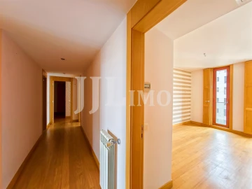 Apartamento T4 para Venda em Parque das Nações