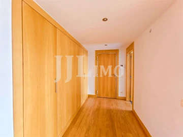 Apartamento T4 para Venda em Parque das Nações