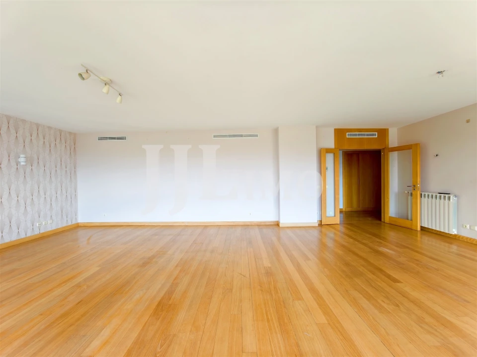 Apartamento T4 para Venda em Parque das Nações Foto 12