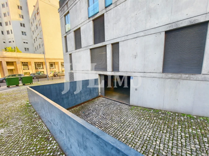 Apartamento T4 para Venda em Parque das Nações Foto 4