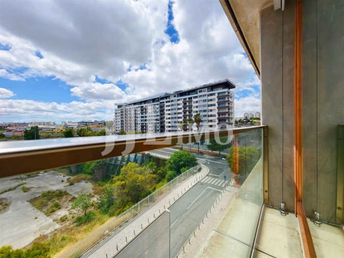 Apartamento T4 para Venda em Parque das Nações Foto 13