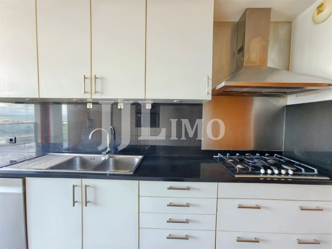 Apartamento T4 para Venda em Parque das Nações Foto 39