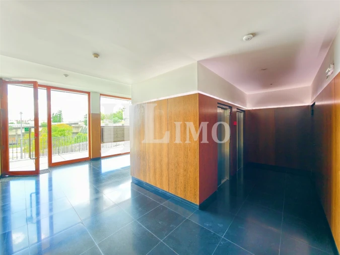 Apartamento T4 para Venda em Parque das Nações Foto 4