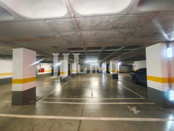 Apartamento T4 para Venda em Parque das Nações Foto 45