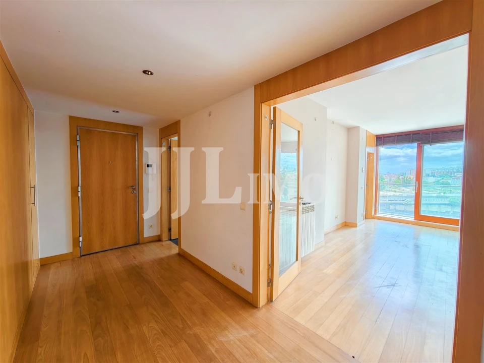 Apartamento T4 para Venda em Parque das Nações Foto 7