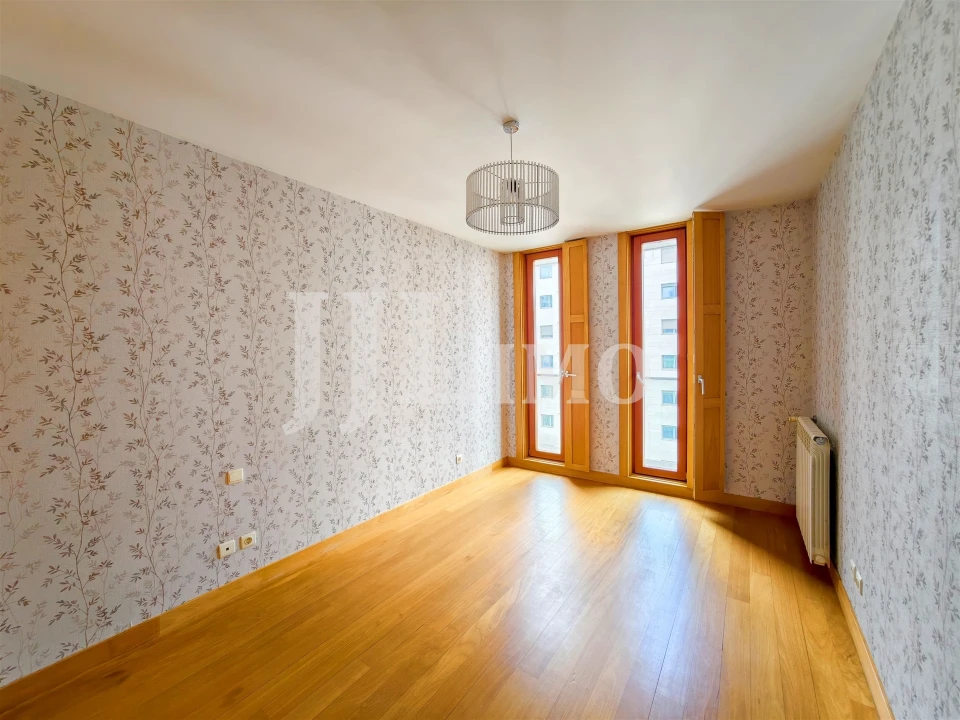 Apartamento T4 para Venda em Parque das Nações Foto 30