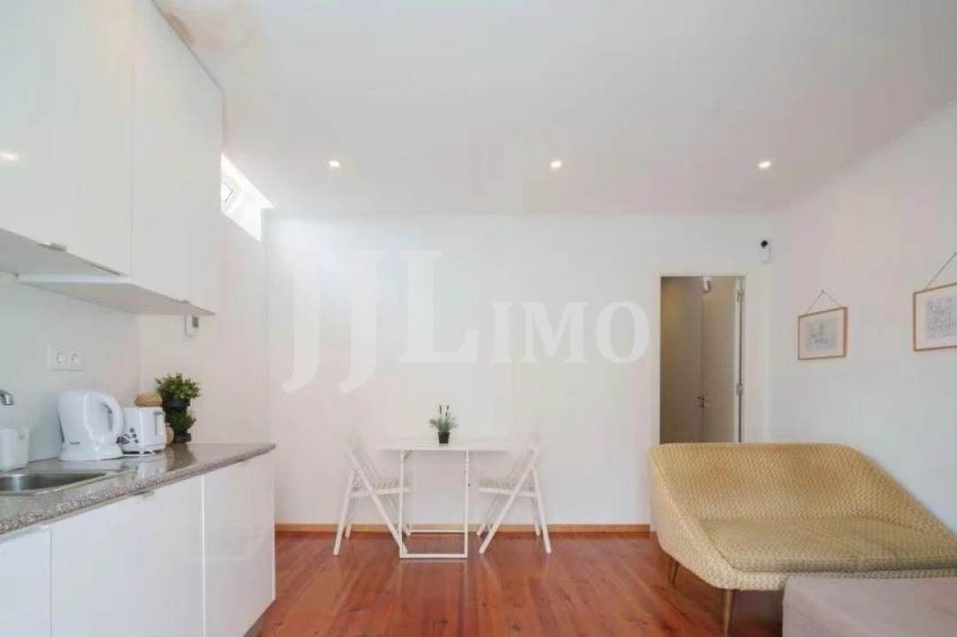 Apartamento T1 para Arrendamento em Arroios Foto 7