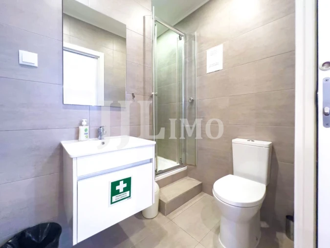 Apartamento T1 para Arrendamento em Arroios Foto 9