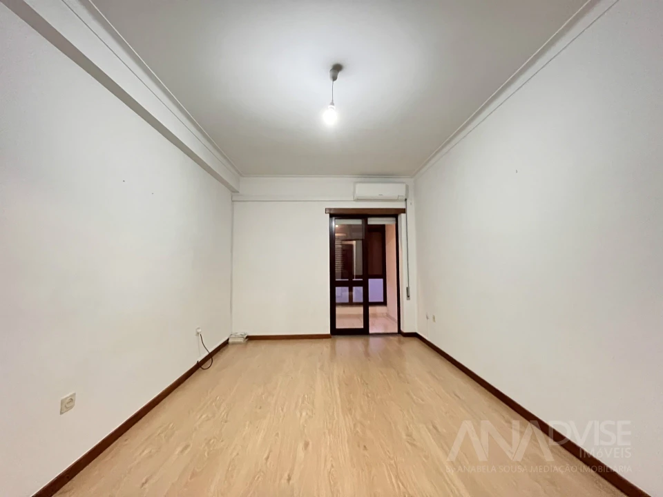 Apartamento T3 para Arrendamento em Viseu Foto 21