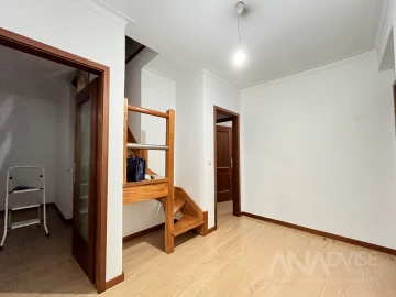 Apartamento T3 para Arrendamento em Viseu