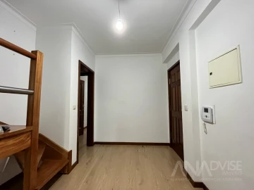 Apartamento T3 para Arrendamento em Viseu