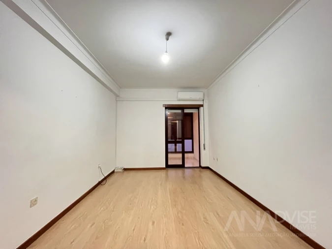 Apartamento T3 para Arrendamento em Viseu Foto 21