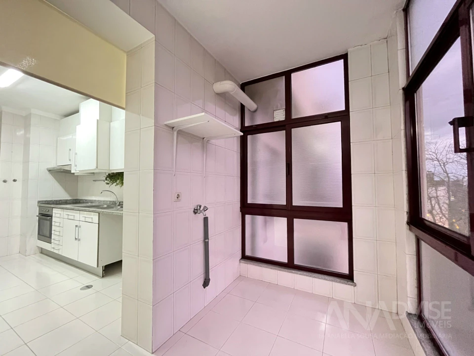 Apartamento T3 para Arrendamento em Viseu Foto 11