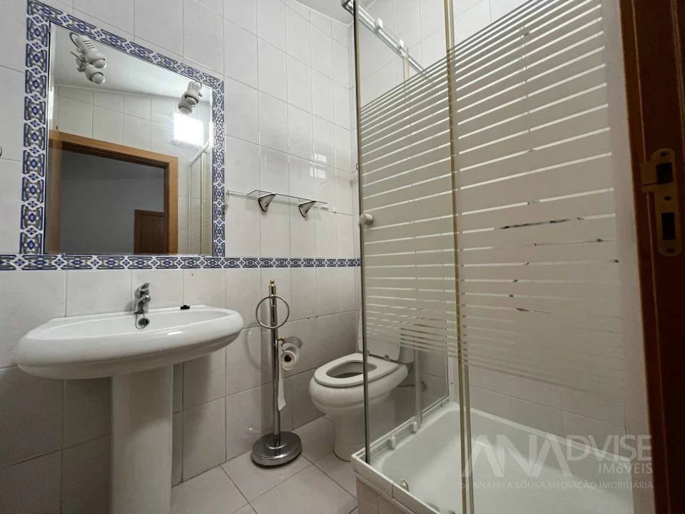 Apartamento T3 para Arrendamento em Viseu Foto 7