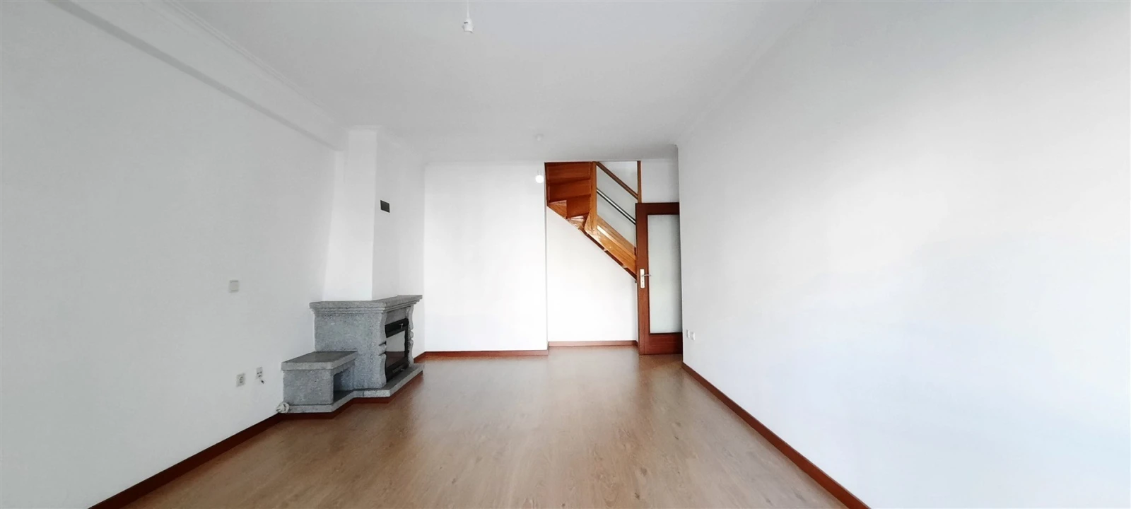 Apartamento T3 para Arrendamento em Viseu Foto 3