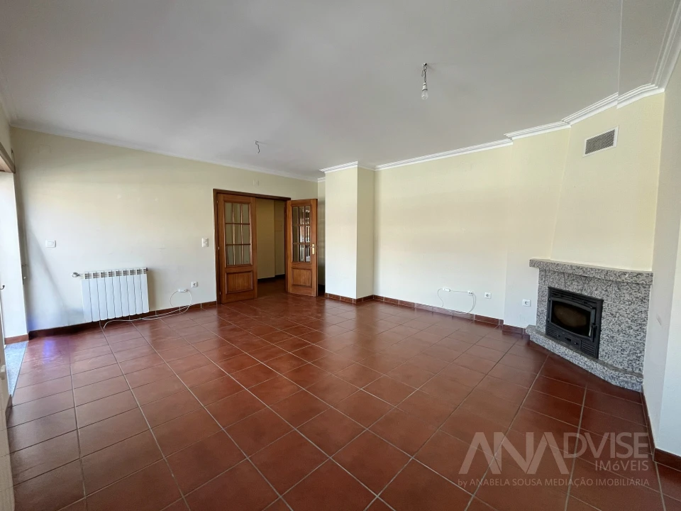 Apartamento T2 para Venda em Viseu Foto 21