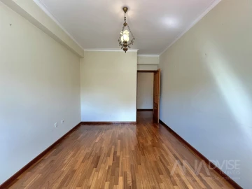 Apartamento T2 para Venda em Viseu