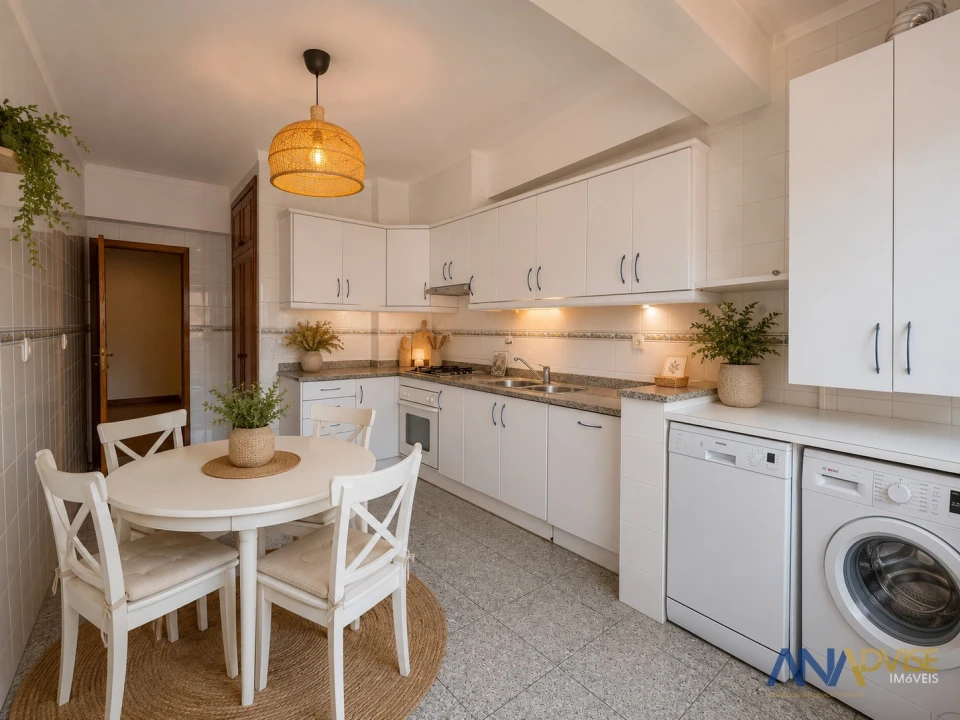 Apartamento T2 para Venda em Viseu Foto 3