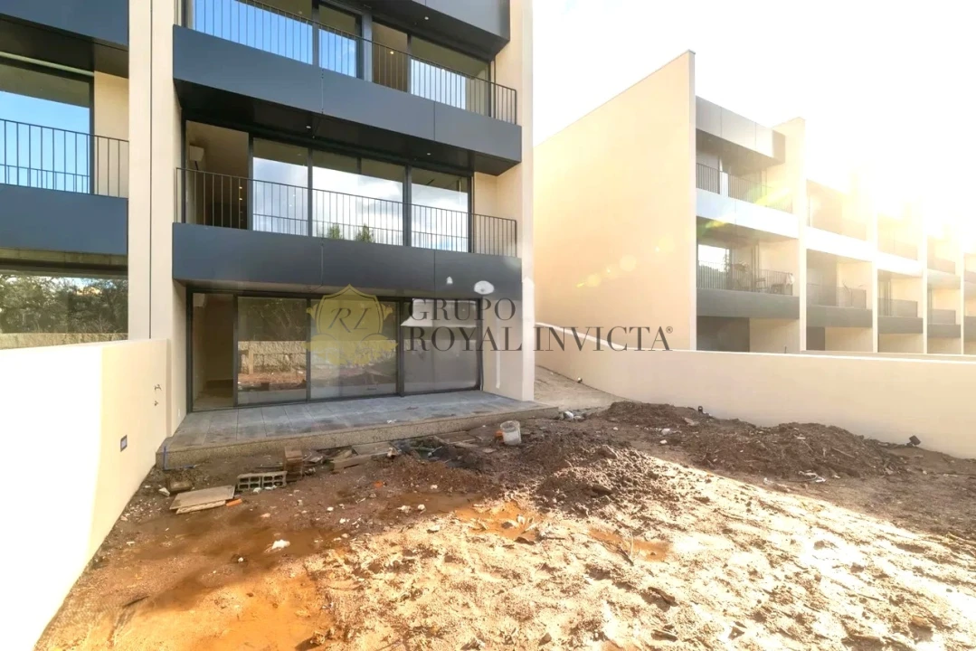 Moradia T3 para Venda em Fânzeres e São Pedro da Cova Foto 35