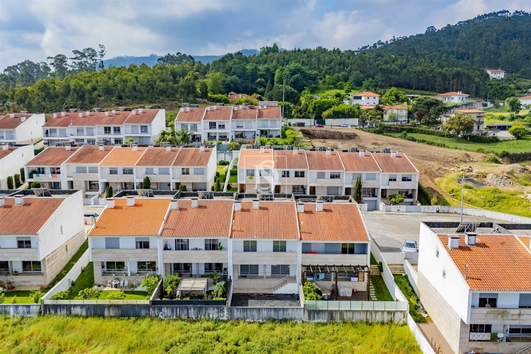 Moradia T4 para Venda em Gamil e Midões Foto 70