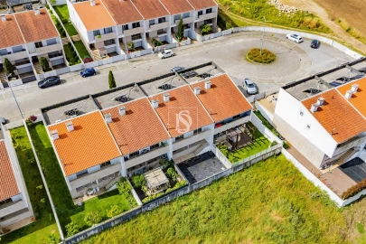 Moradia T4 para Venda em Gamil e Midões