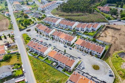 Moradia T4 para Venda em Gamil e Midões