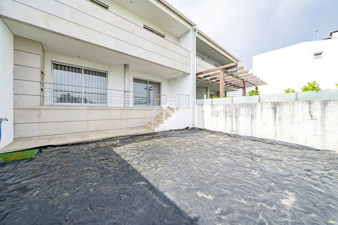 Moradia T4 para Venda em Gamil e Midões Foto 27