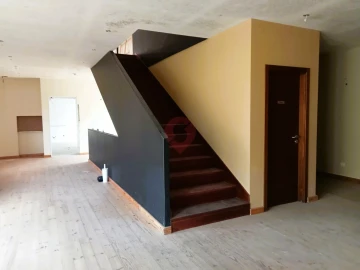Negócio para Venda em Ceivães e Badim