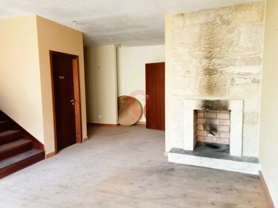 Negócio para Venda em Ceivães e Badim Foto 4