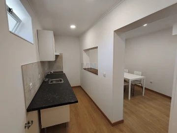 Moradia T2 para Venda em Santa Clara e Castelo Viegas