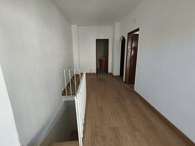 Moradia T2 para Venda em Santa Clara e Castelo Viegas Foto 11