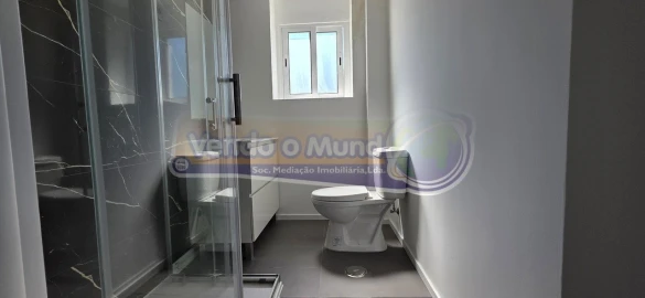 Apartamento T3 para Venda em Póvoa de Santa Iria e Forte da Casa