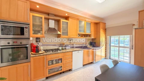 Apartamento T2 para Venda em Samora Correia