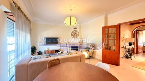 Apartamento T2 para Venda em Samora Correia