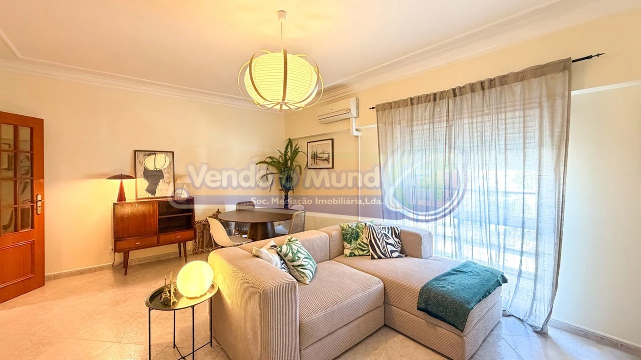 Apartamento T2 para Venda em Samora Correia Foto 2