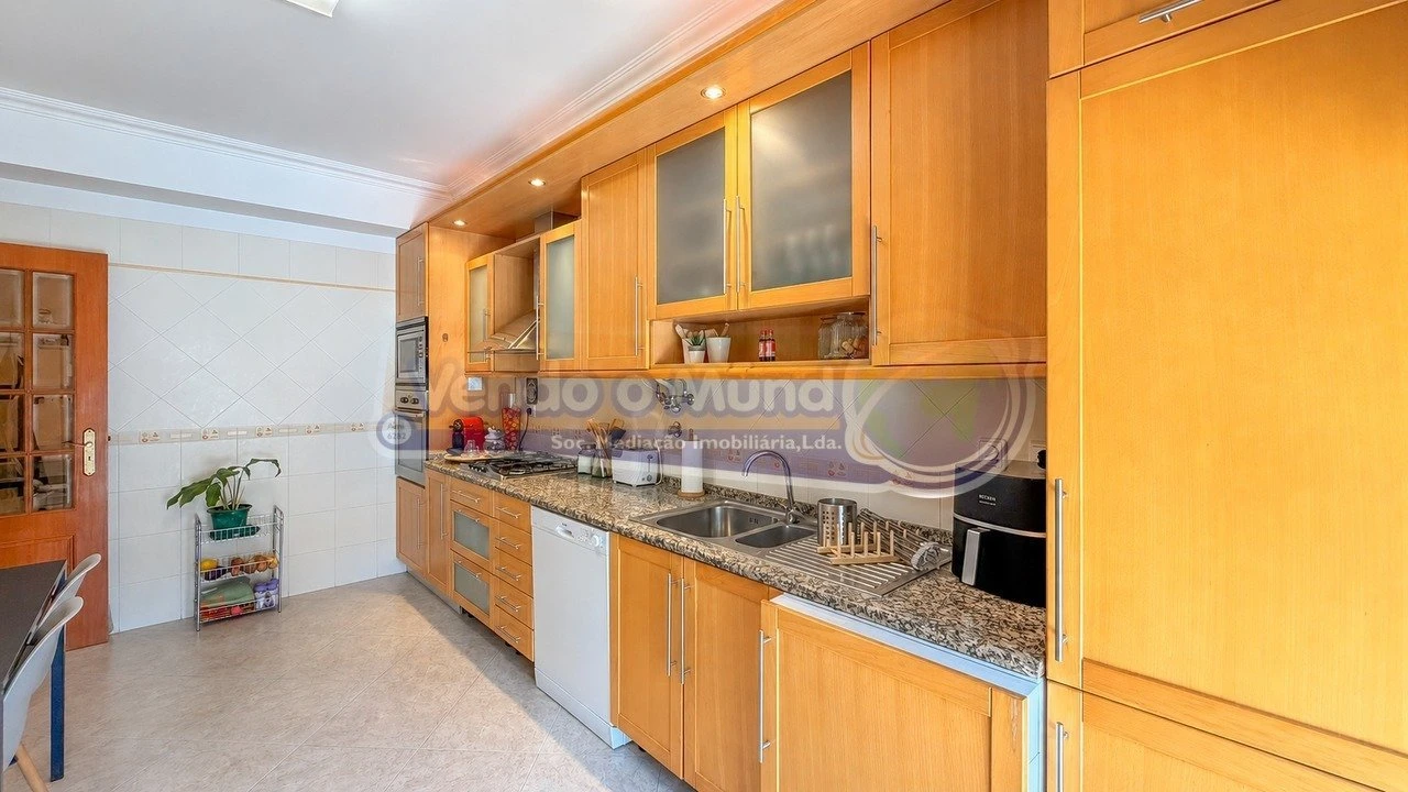 Apartamento T2 para Venda em Samora Correia Foto 7