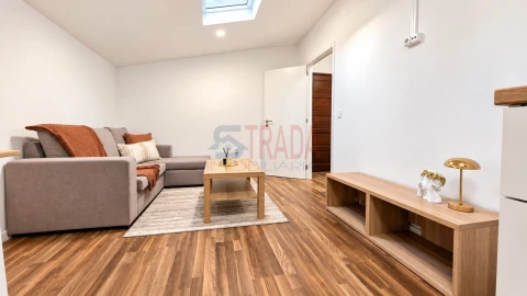 Apartamento T1 para Venda em Vila Verde e Barbudo