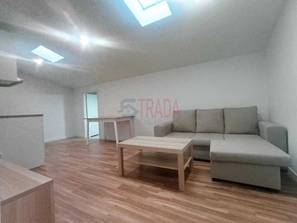 Apartamento T2 para Venda em Vila Verde e Barbudo Foto 2