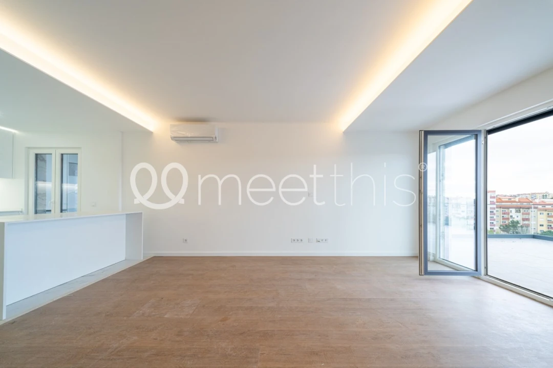 Apartamento T2 para Venda em Venteira Foto 12