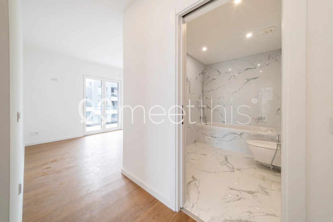 Apartamento T2 para Venda em Venteira Foto 23