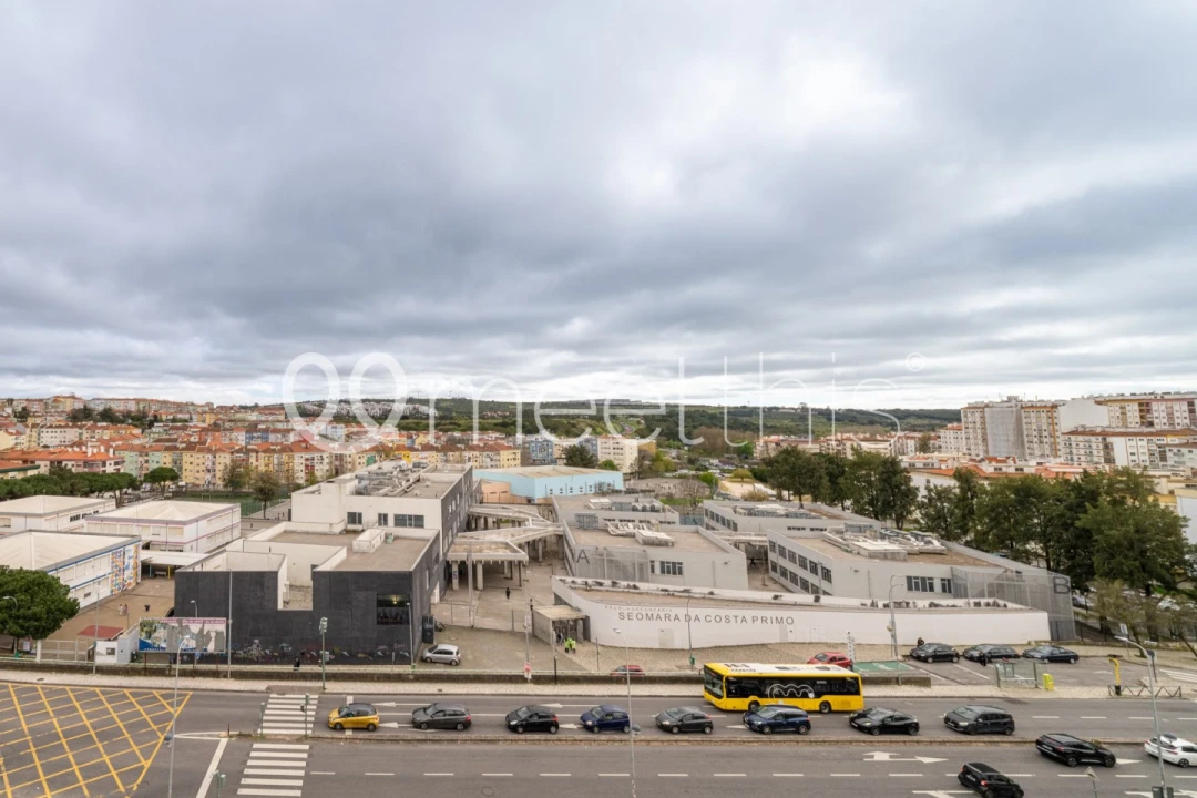 Apartamento T2 para Venda em Venteira Foto 31