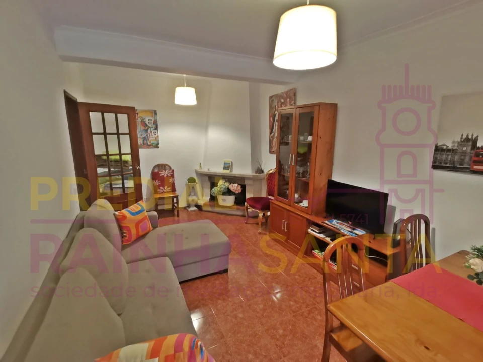 Apartamento T2 para Arrendamento em Santa Clara e Castelo Viegas Foto 4