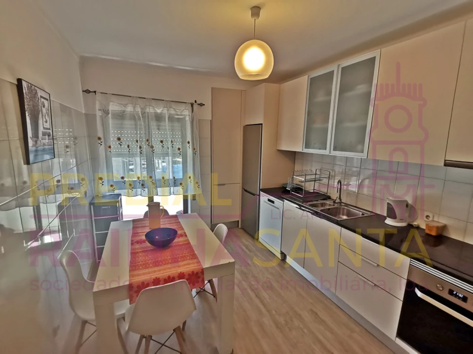Apartamento T2 para Arrendamento em Santa Clara e Castelo Viegas Foto 1