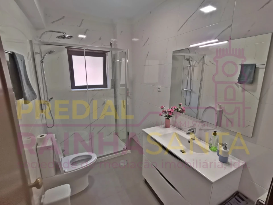 Apartamento T2 para Arrendamento em Santa Clara e Castelo Viegas Foto 12