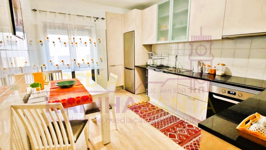 Apartamento T2 para Arrendamento em Santa Clara e Castelo Viegas Foto 4
